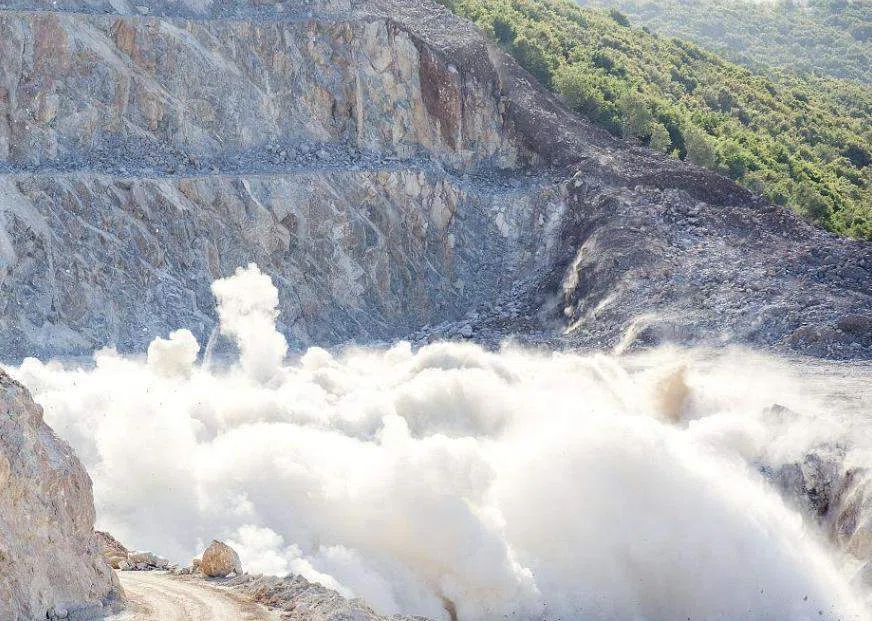 Como escolher o compressor portátil a diesel certo para aplicações de detonação em construção